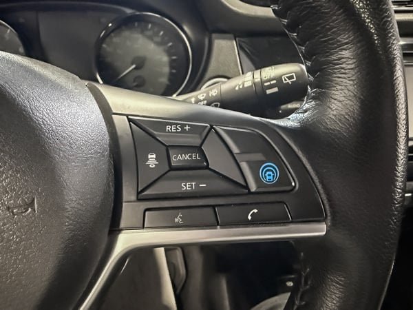 2023 Nissan Qashqai SV-17