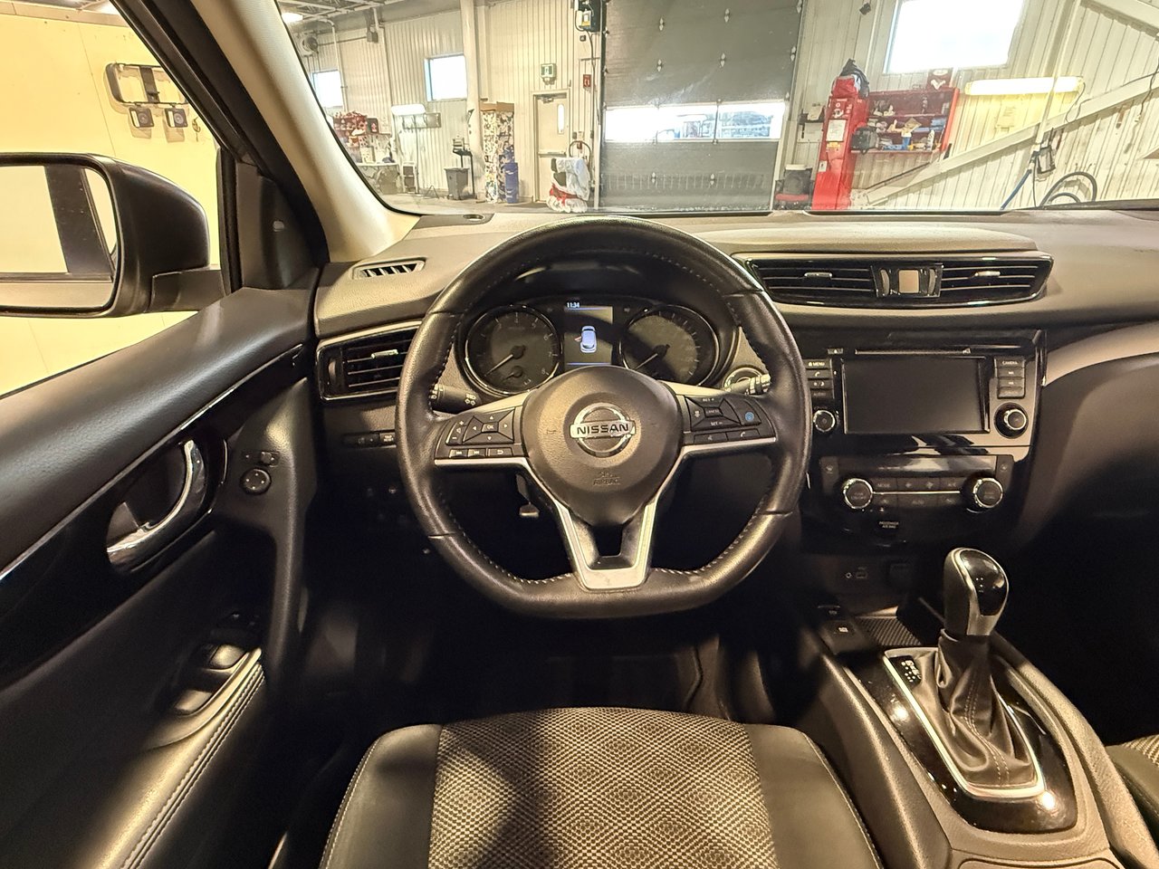 2023 Nissan Qashqai SV-15
