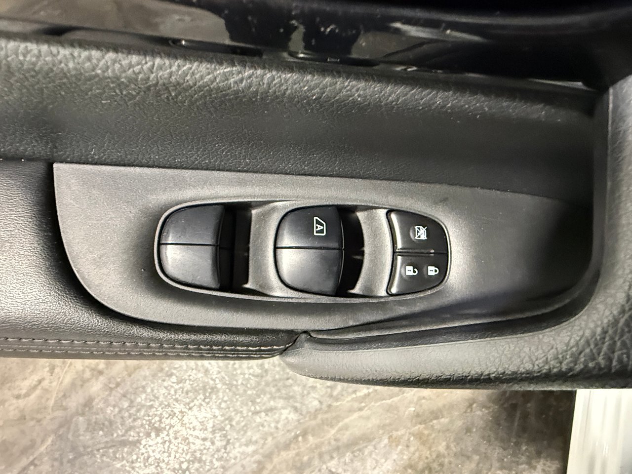 Nissan Qashqai SV 2023-12