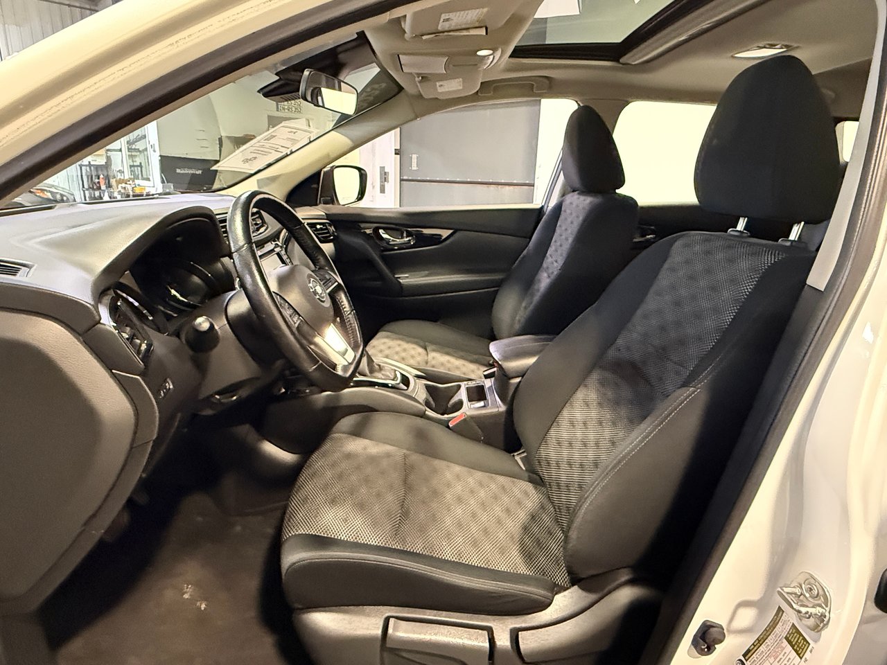 Nissan Qashqai SV 2023-14