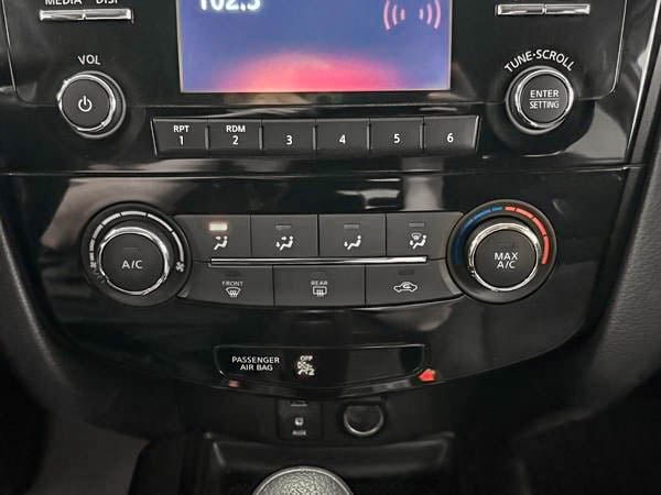 2016 Nissan Rogue S-22