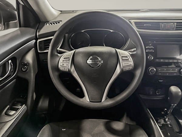 2016 Nissan Rogue S-14