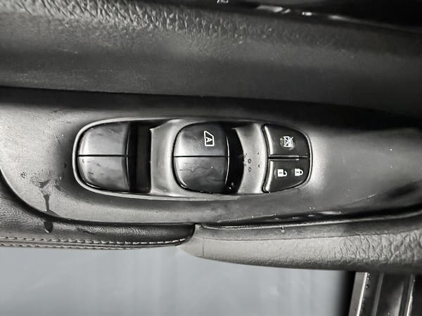 Nissan Rogue SV 2018-12