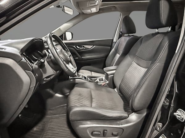 Nissan Rogue SV 2018-14