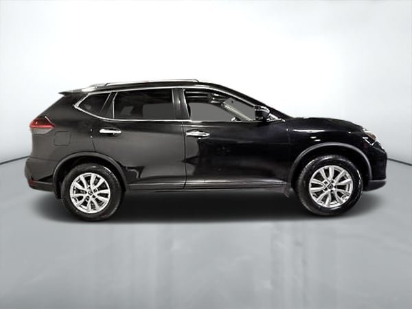 Nissan Rogue SV 2018-1