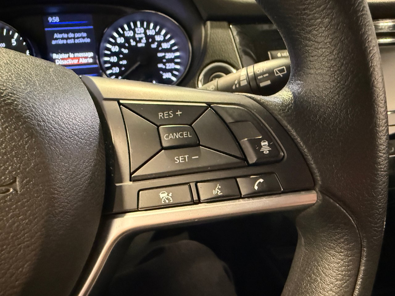 2019 Nissan Rogue SV-17