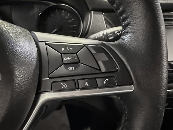 2019 Nissan Rogue S-16