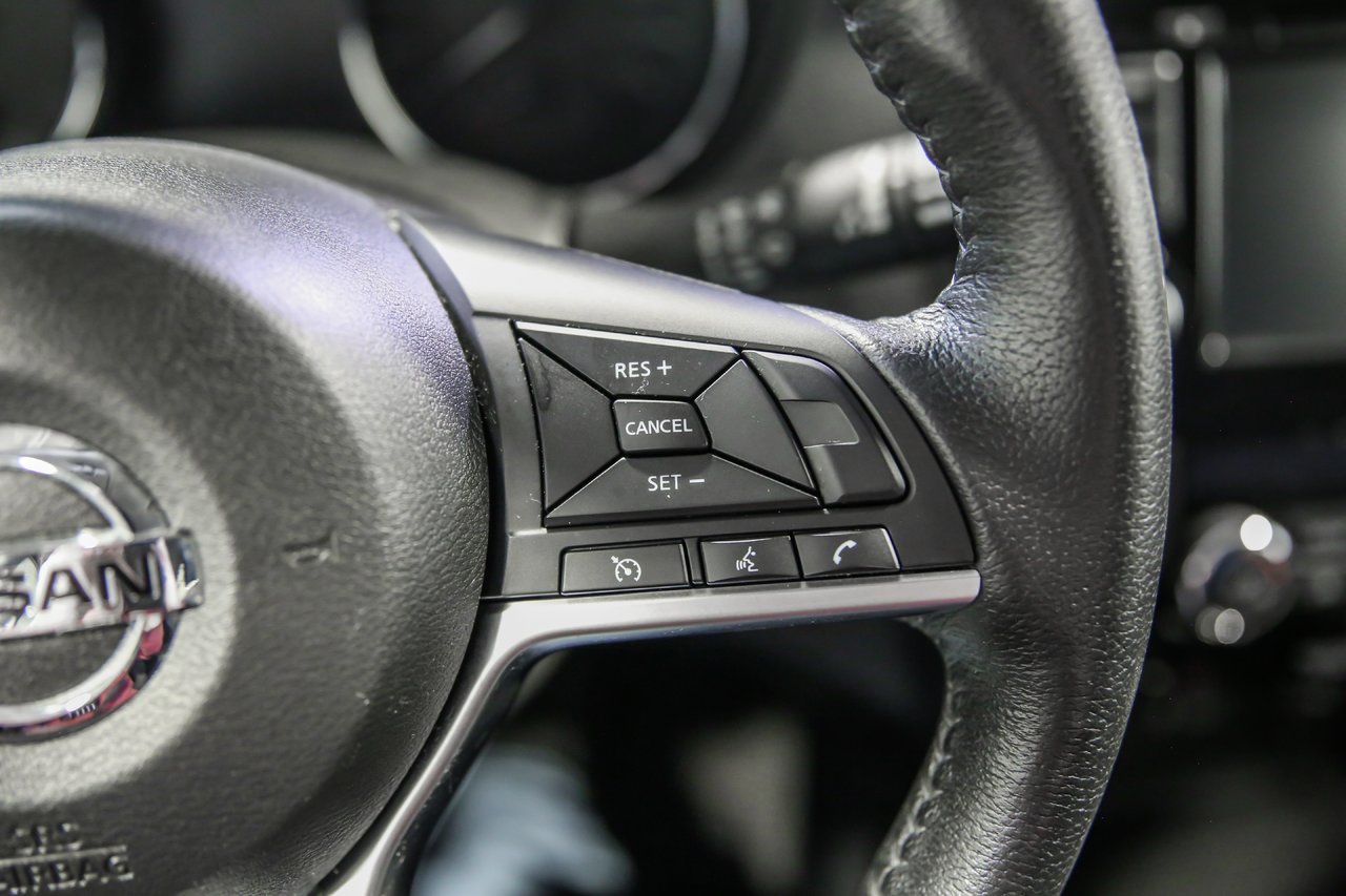 Nissan Rogue s 2020-15