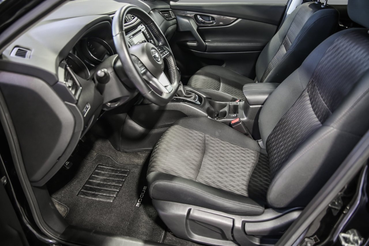 Nissan Rogue s 2020-12