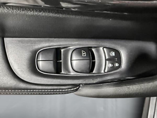 Nissan Rogue S 2020-11