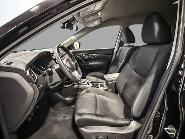 Nissan Rogue S 2020-13