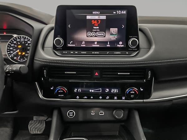 Nissan Rogue SV 2021-16