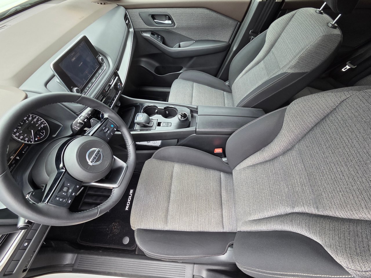 Nissan Rogue SV 2021-10