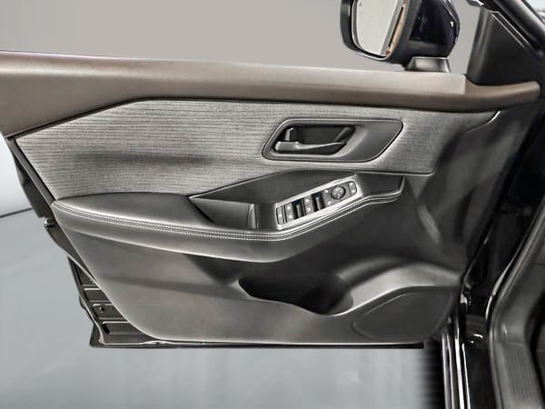 2021 Nissan Rogue S-10