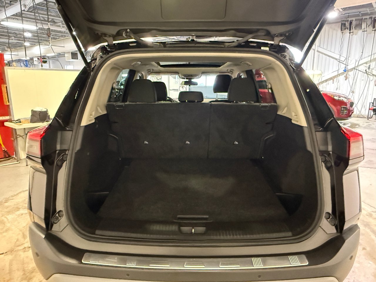 2021 Nissan Rogue SV-26