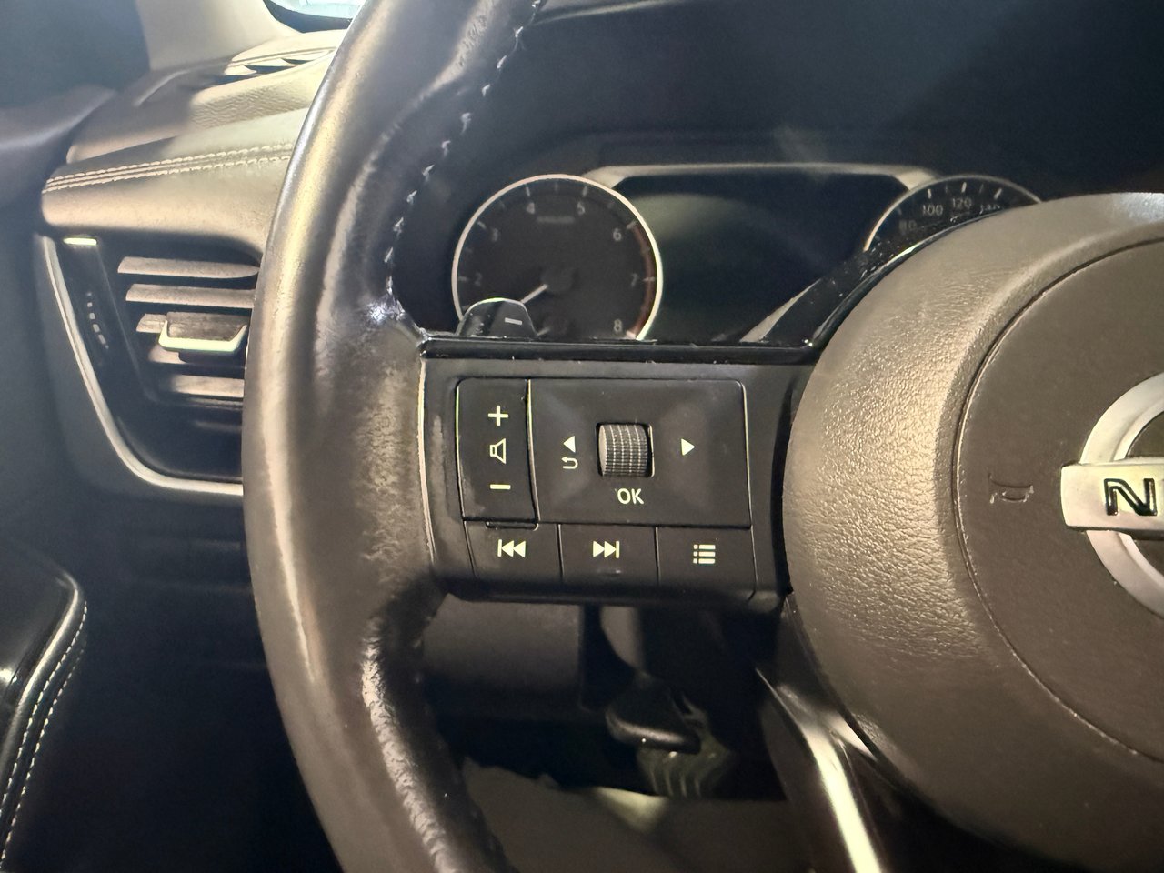 2021 Nissan Rogue SV-16