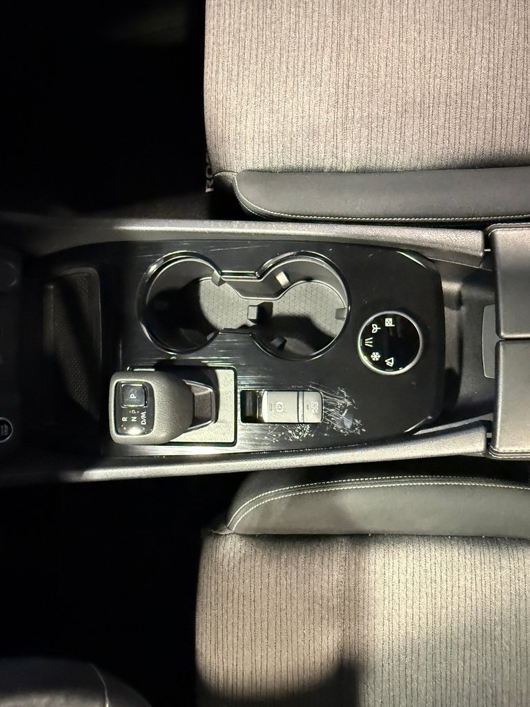 2021 Nissan Rogue SV-24