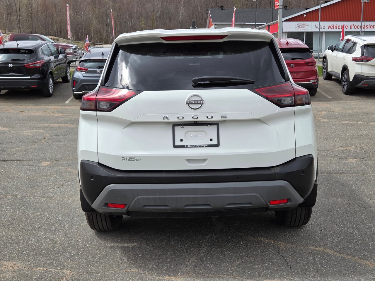 2022 Nissan Rogue S-3