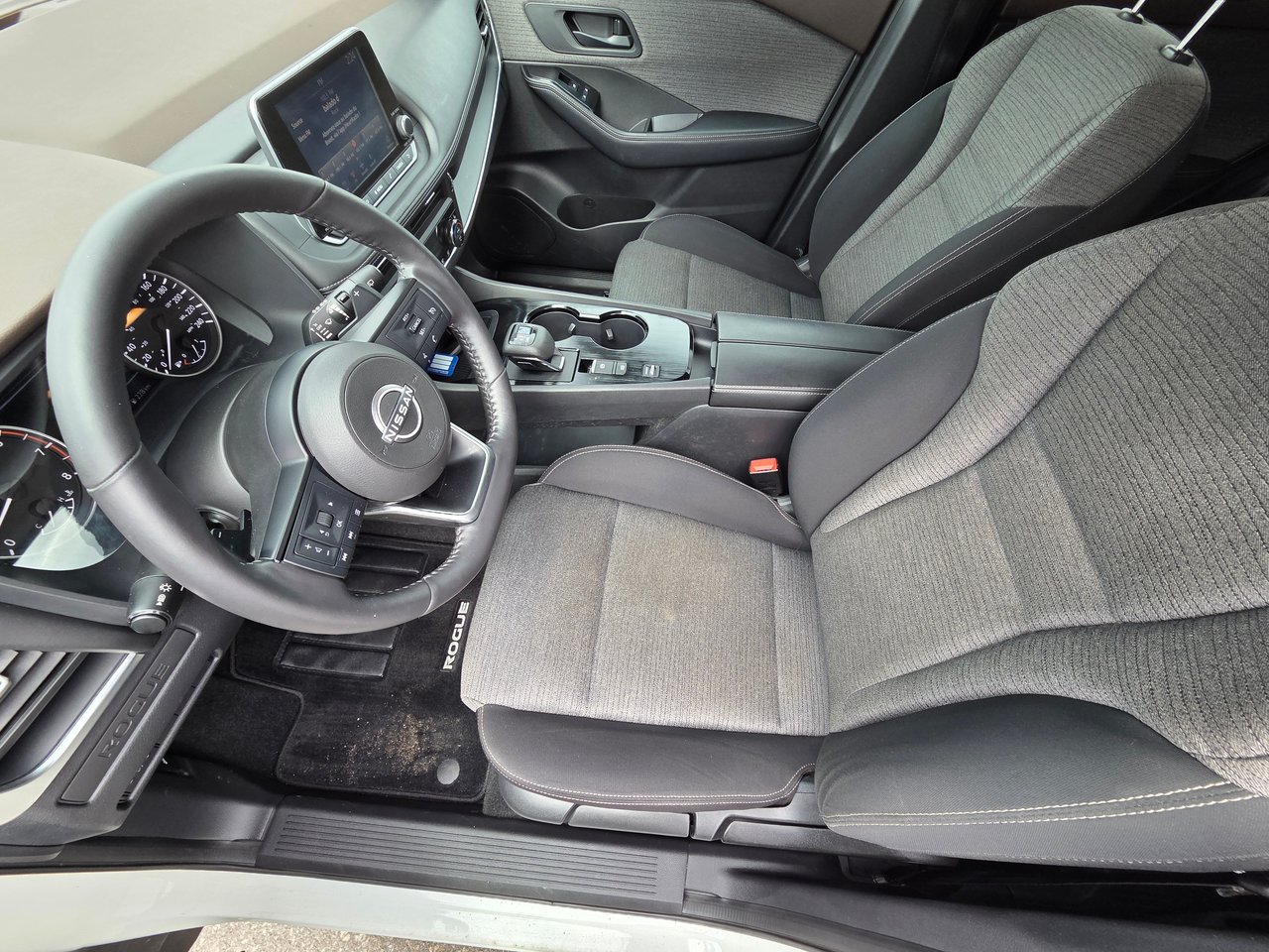 2022 Nissan Rogue S-11