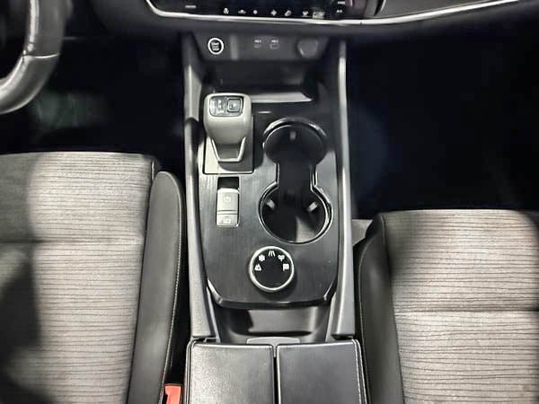 2022 Nissan Rogue SV-24