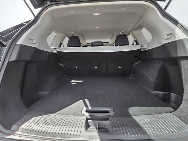 Nissan Rogue SV 2022-17
