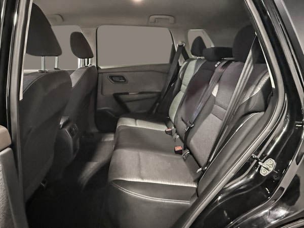 2022 Nissan Rogue S-23