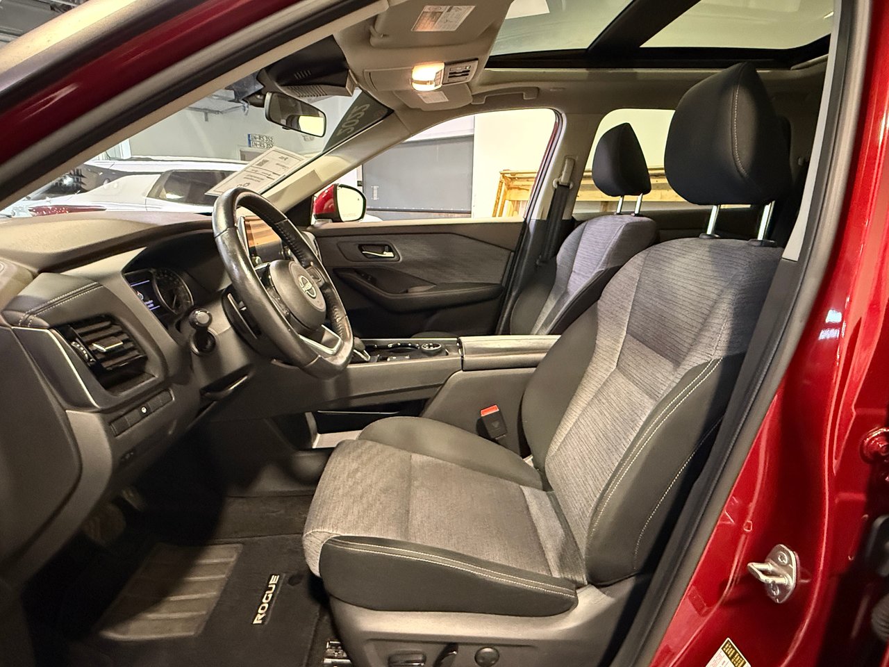 2022 Nissan Rogue SV AWD-14