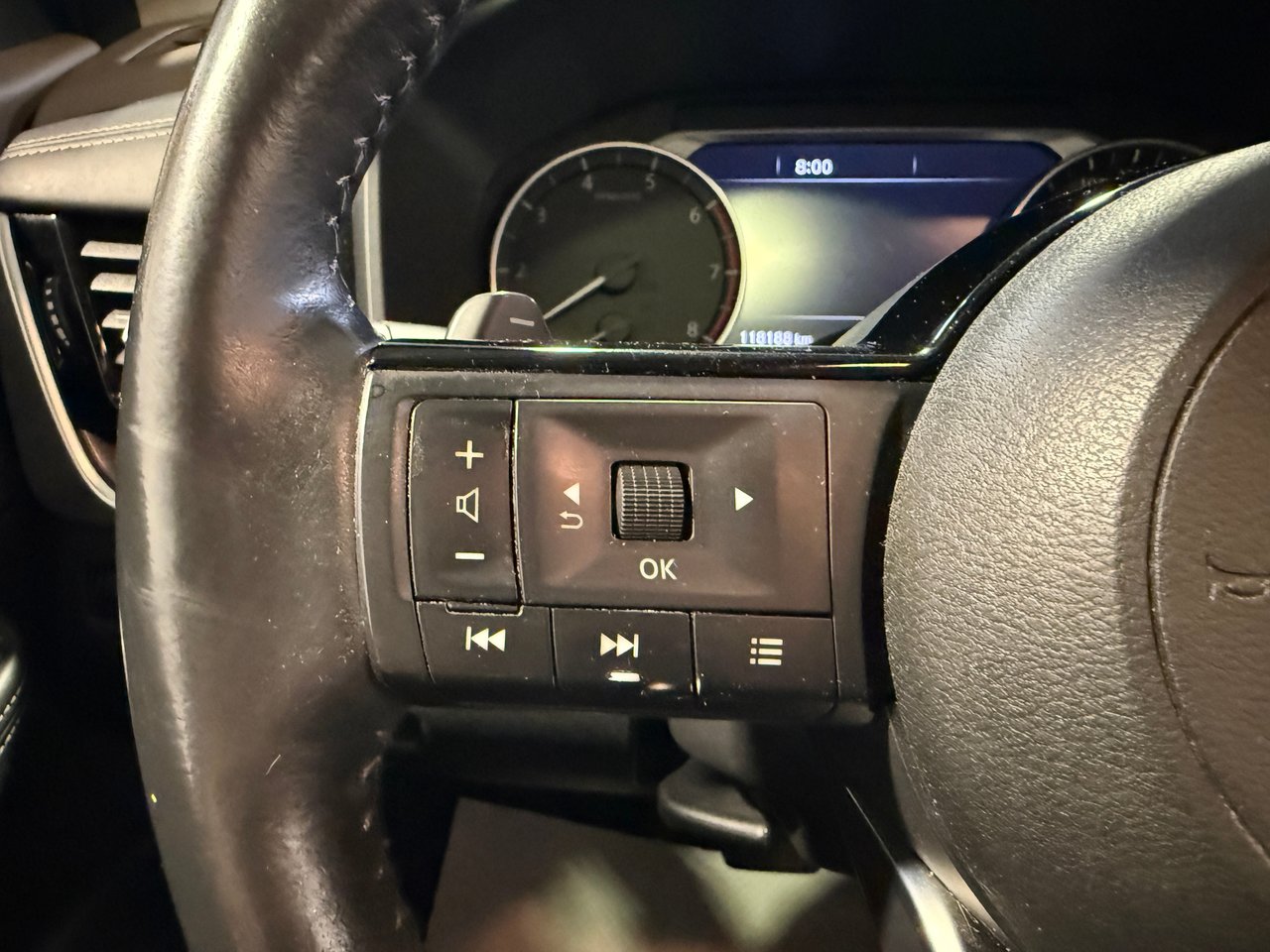 2022 Nissan Rogue SV AWD-16