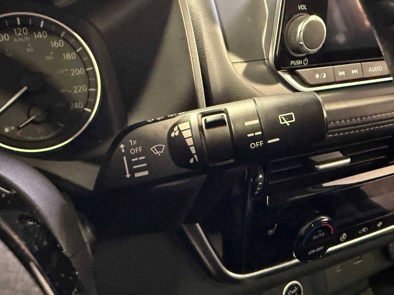 2022 Nissan Rogue SV AWD-19