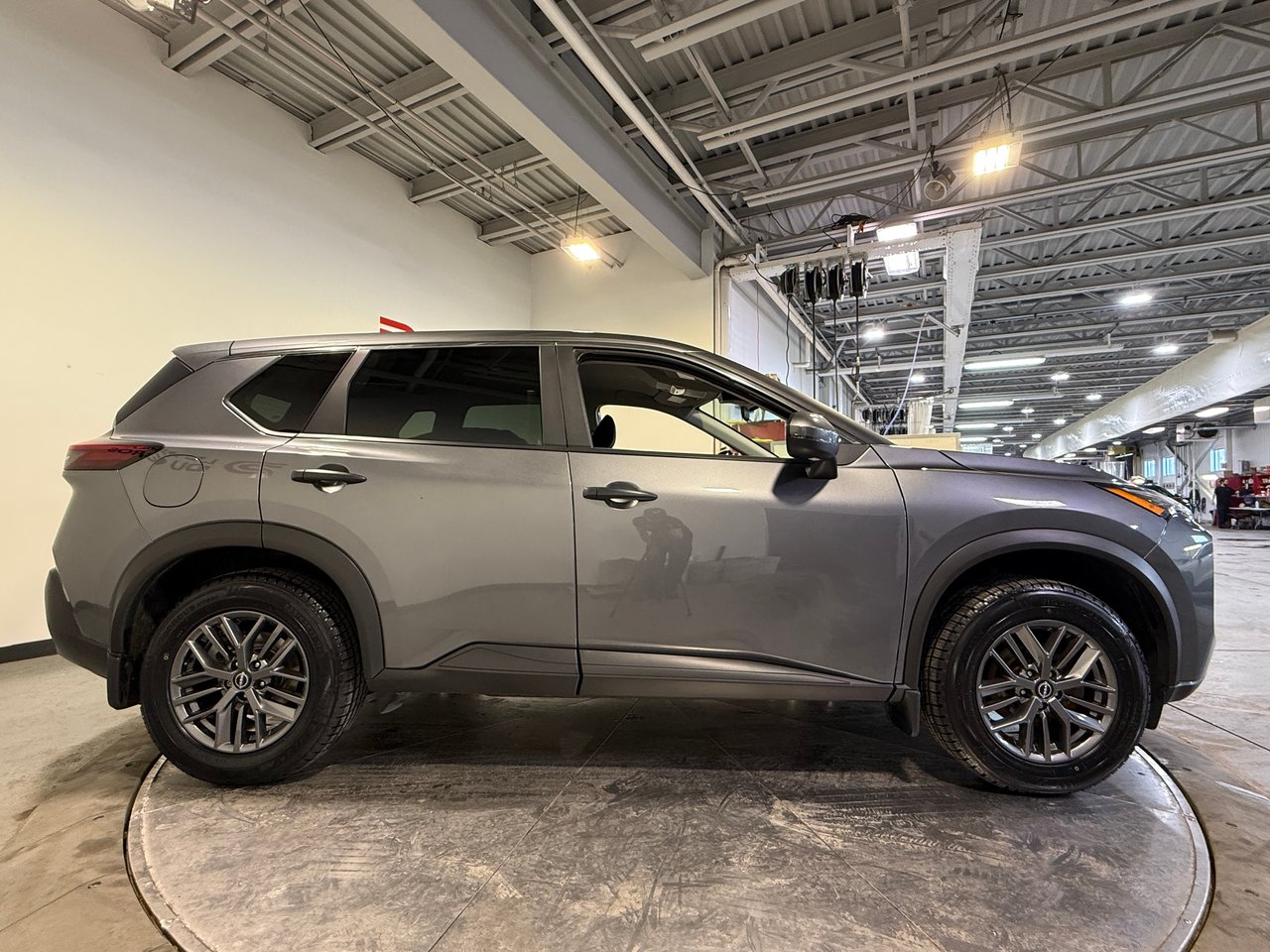 Nissan Rogue S 2023-1