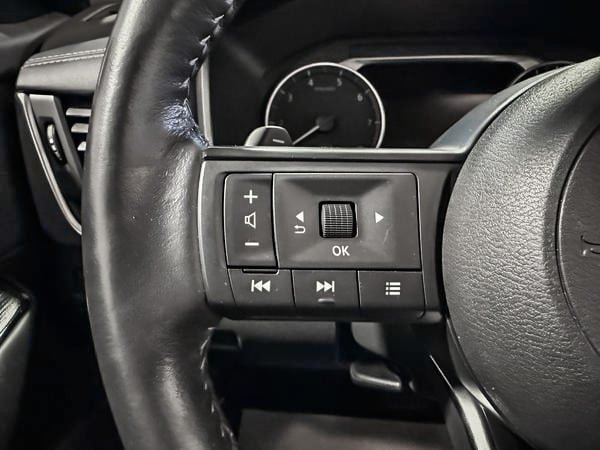 Nissan Rogue S 2023-14