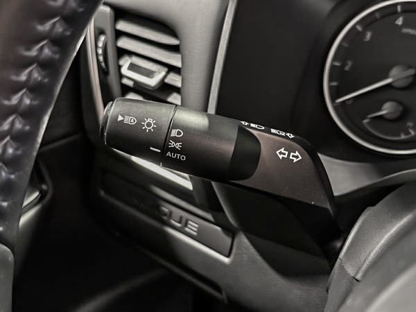 Nissan Rogue S 2023-16