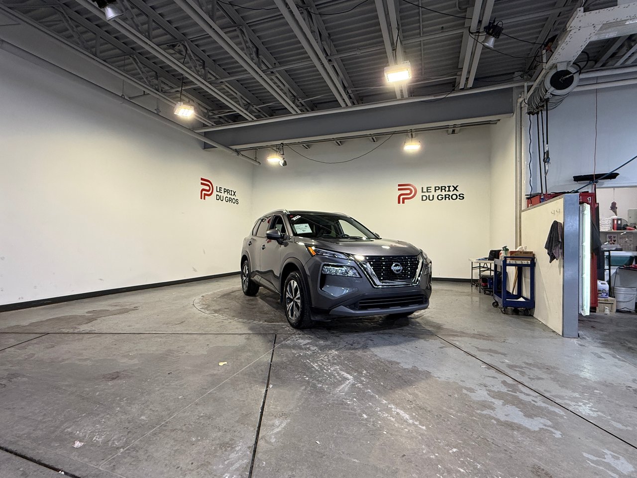 2023 Nissan Rogue SV-0