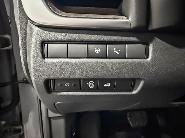 2024 Nissan Rogue Platinum-13