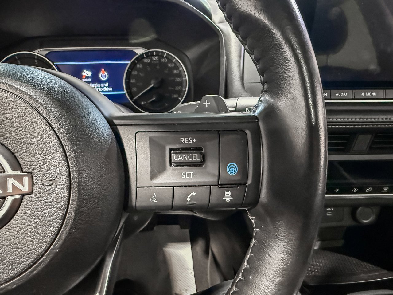 Nissan Rogue SV 2024-17