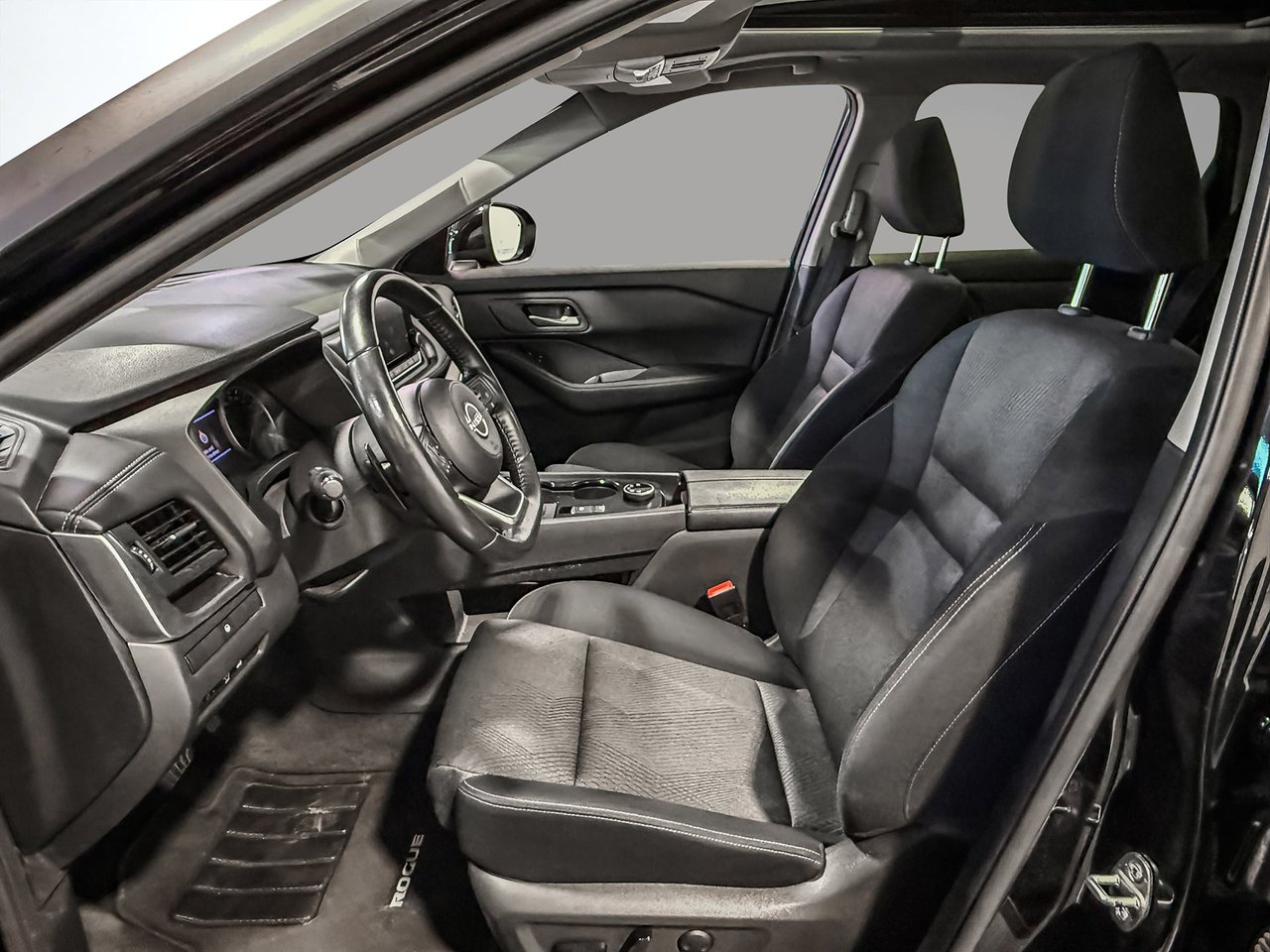 Nissan Rogue SV 2024-14