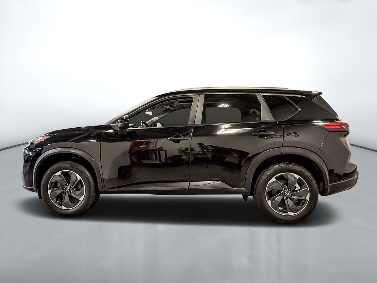 Nissan Rogue SV 2024-5