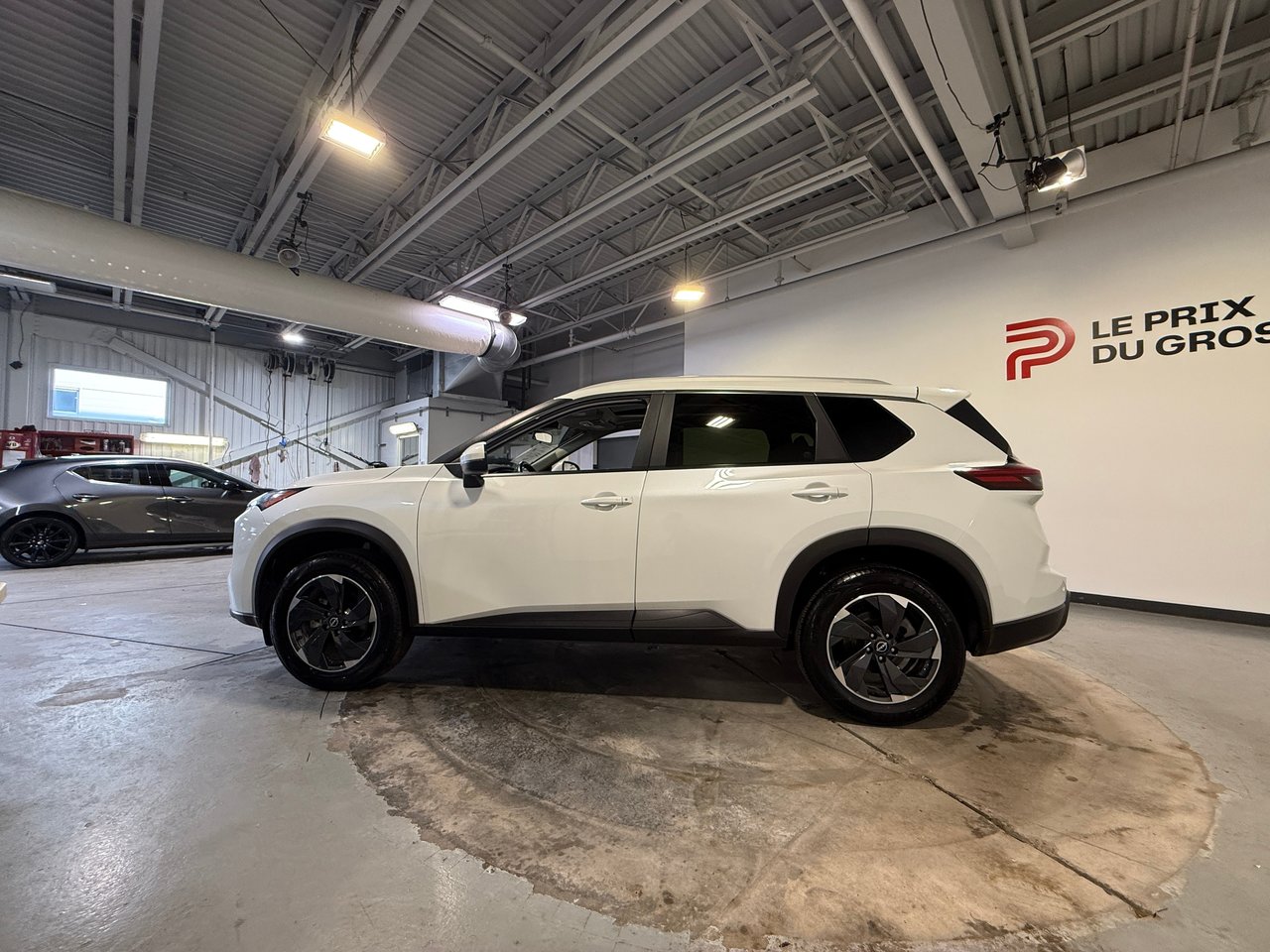Nissan Rogue SV 2024-5
