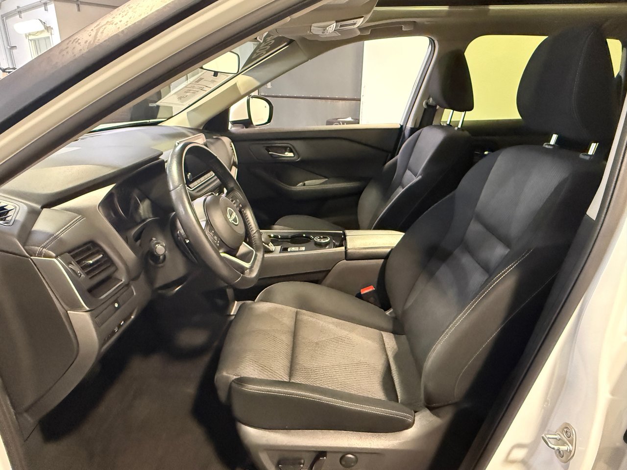 Nissan Rogue SV 2024-14