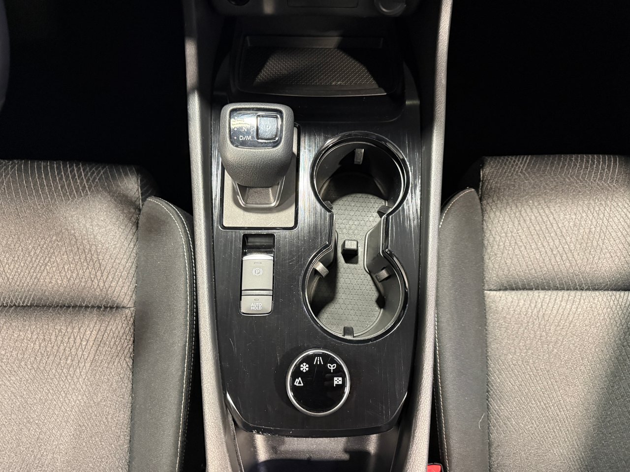 Nissan Rogue SV 2024-24