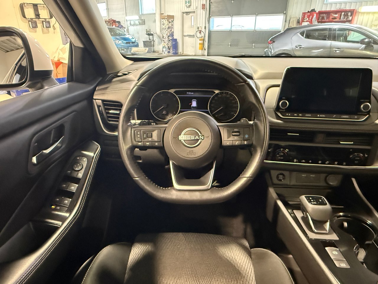 Nissan Rogue SV 2024-15