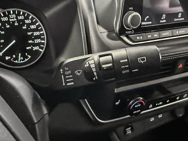 Nissan Rogue SV Premium 2025-19