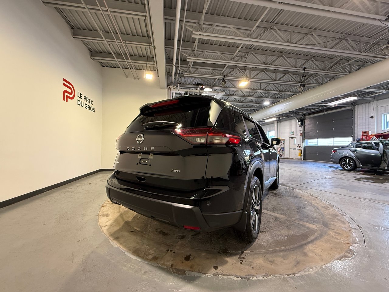 Nissan Rogue SV Premium 2025-2