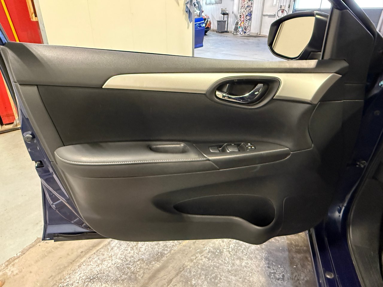Nissan Sentra S 2019-10