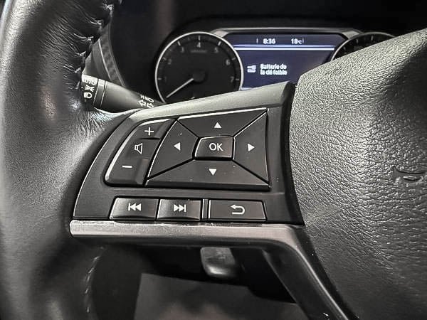 Nissan Sentra SV 2022-16