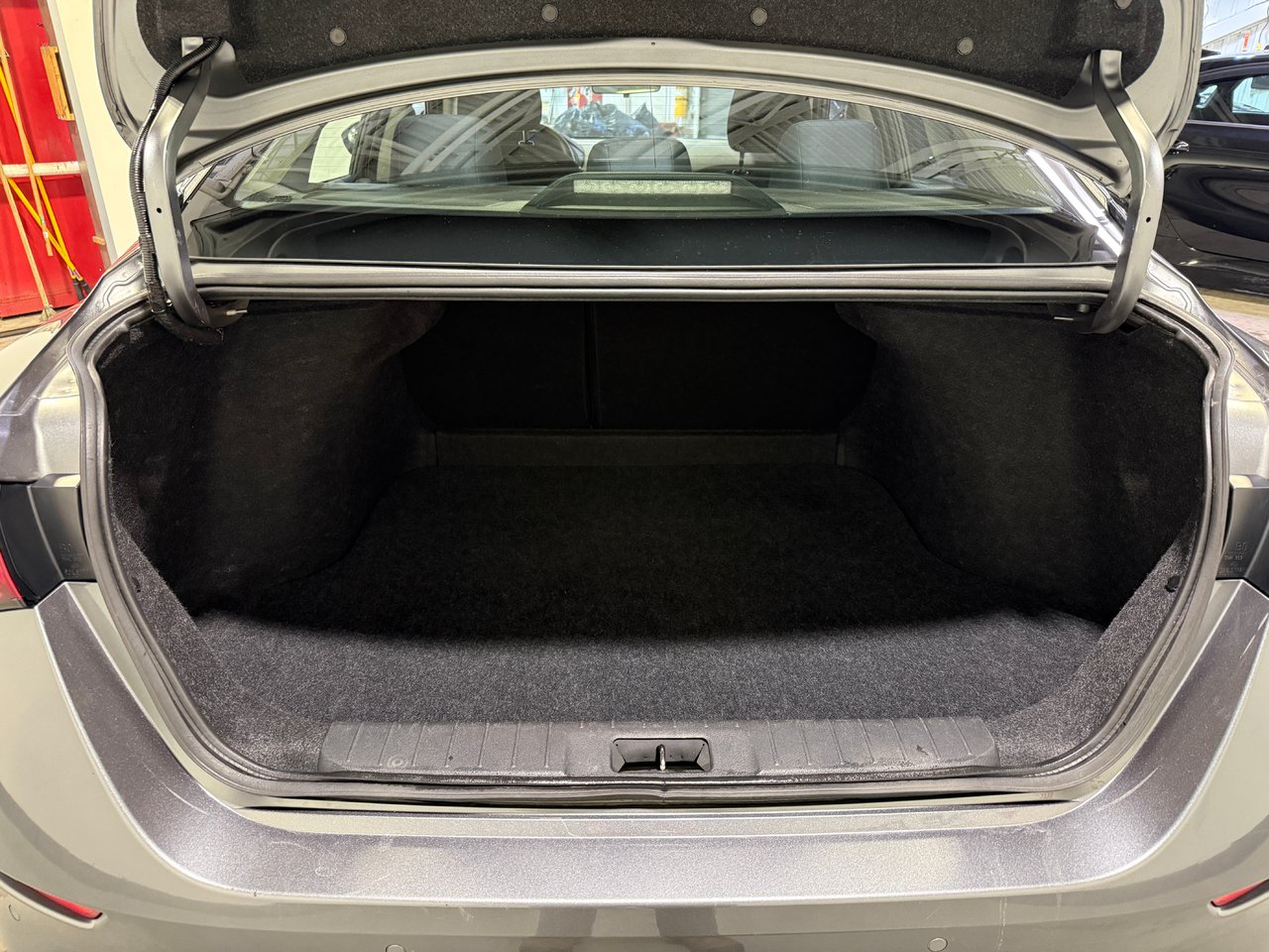 Nissan Sentra S 2022-25