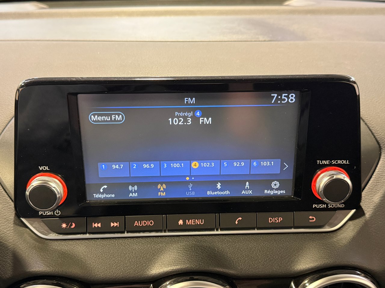 Nissan Sentra S 2022-20