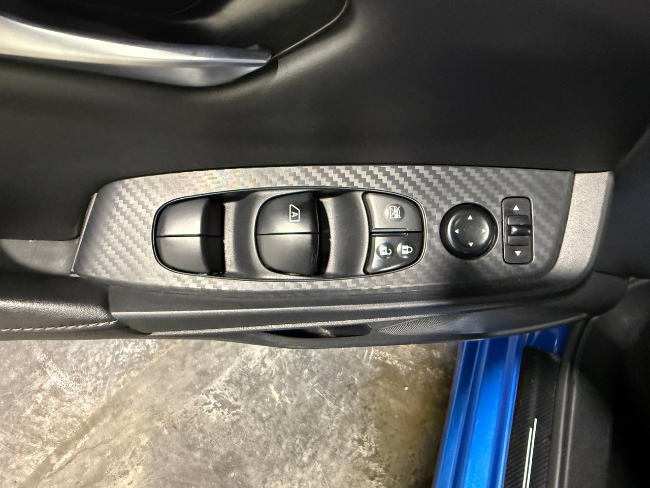 Nissan Sentra SV TOIT 2022-12