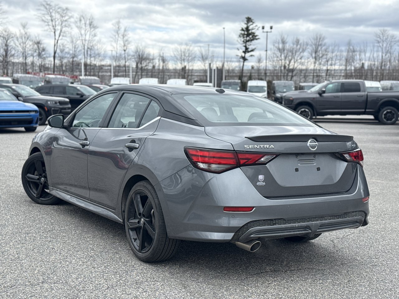 Nissan Sentra SR 2023-4