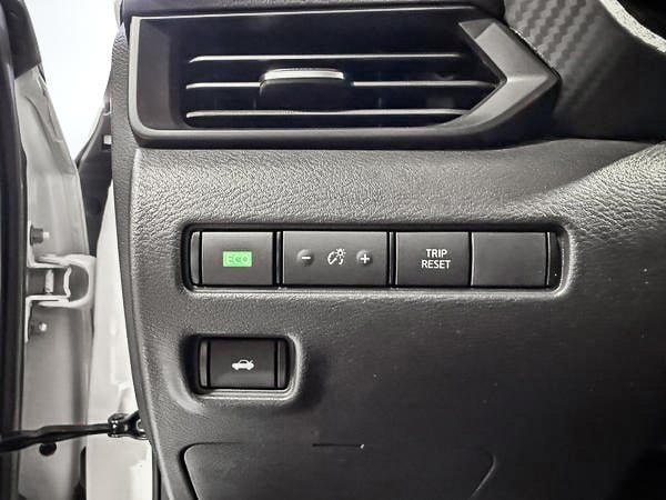 Nissan Sentra S 2023-12
